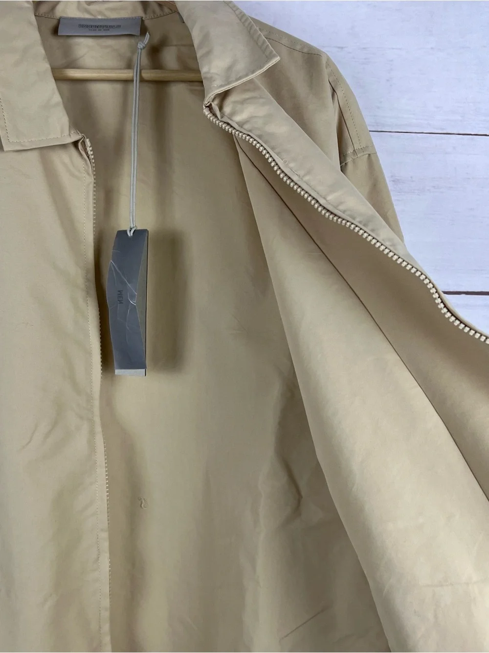 Fear Of God Essentials Full Zip Windbreaker Oversized Mens Medium NWT Beige